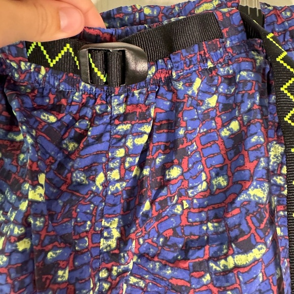 Nike ACG Quick Dry Retro Multicolored Active Shorts Womens Size Medium - Picture 4 of 7